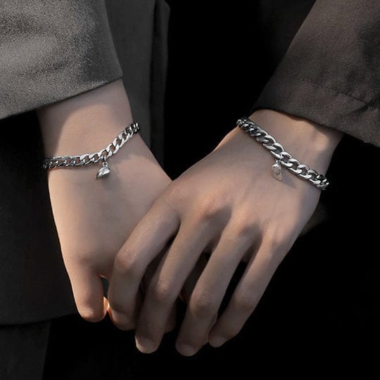 Antique Accessories Magnetic Heart Link Bracelets